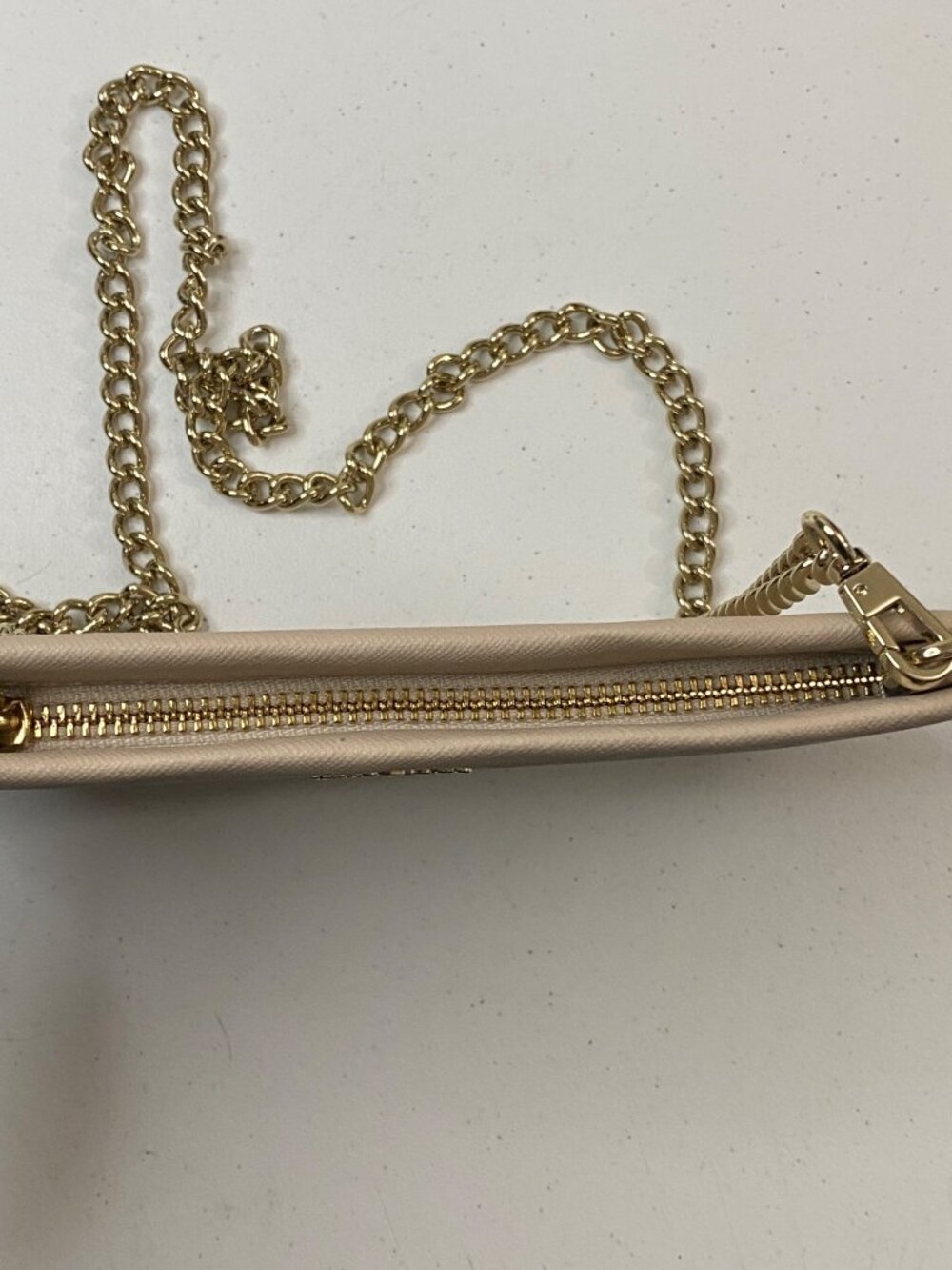 Kate Spade New York Minnie Mouse Crossbody Bag Beige Leather Chain Strap - Picture 13 of 14